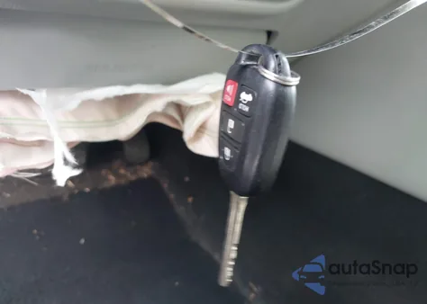 2013 Toyota Camry Le z USA, uszkodzony, nr VIN 4T1BF1FK6DU661872